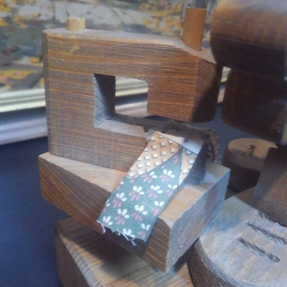 💎 1981 🔥🆕 Vintage 80s Seamstress Wood Carving Statue Don Mars USA made Sewing - Picture 10 of 16